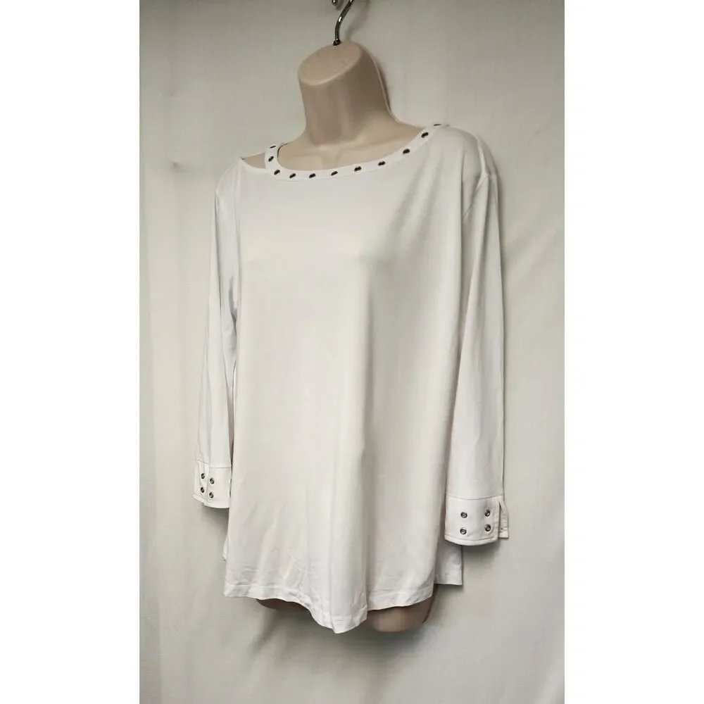 Sharon Young Long Sleeve T-Shirt Cut Out Neckline Blouse Size Medium Color White